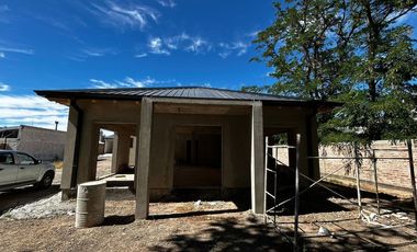 VENTA CASA EN POZO (3) DORMITORIOS PLOTTIER NQN