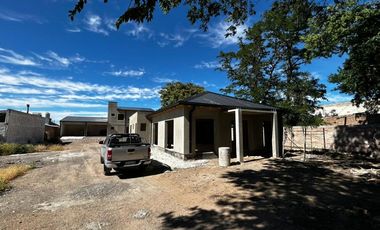 VENTA CASA EN POZO (3) DORMITORIOS PLOTTIER NQN