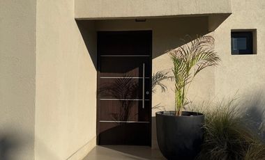 VENTA DE CASA EN BARRIO PRIVADO