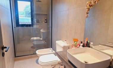 VENTA CASA 3 DORMITORIOS ZANJÓN