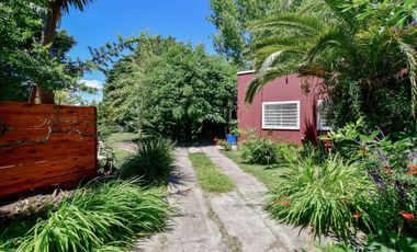 CASA EN VENTA SICARDI 2 DORMITORIOS CON PILETA