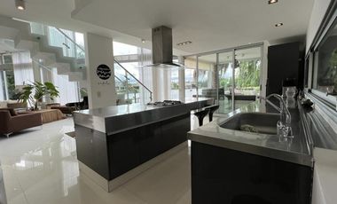 ALQUILER CASA A LA LAGUNA EN NORDELTA LOS ALISOS!