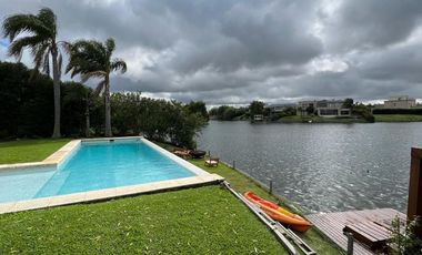 ALQUILER CASA A LA LAGUNA EN NORDELTA LOS ALISOS!