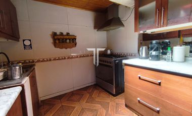 Casa En Venta -conchalí | Metro Cardenal Caro