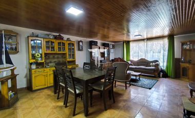 Casa En Venta -conchalí | Metro Cardenal Caro