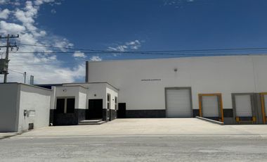 NAVE EN RENTA 3,000 M² ENTREGA INMEDIATA | 4 ANDENES | PATIO MANIOBRAS | GÓMEZ PALACIO, DGO