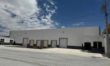NAVE EN RENTA 3,000 M² ENTREGA INMEDIATA | 4 ANDENES | PATIO MANIOBRAS | GÓMEZ PALACIO, DGO