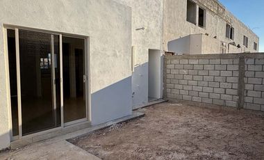 CASA EN VENTA EN CERRADA CADIZ, TORREON COAH.