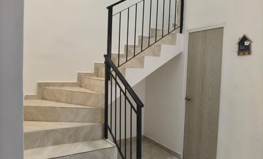 CASA EN VENTA EN CERRADA CADIZ, TORREON COAH.