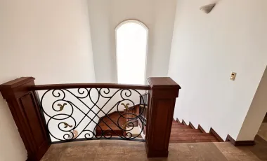 Exclusiva Residencia con alberca enVENTA  – Las Rosas, Gómez Palacio, Dgo