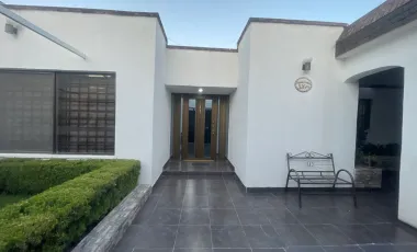 Casa en Venta de un piso, con Patio y Piscina en Lerdo Centro, Durango