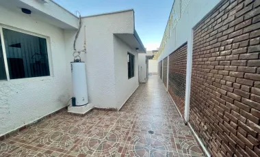Casa en Venta de un piso, con Patio y Piscina en Lerdo Centro, Durango