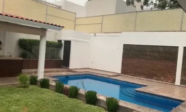 Casa en Venta de un piso, con Patio y Piscina en Lerdo Centro, Durango