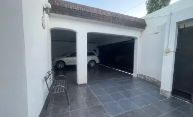 Casa en Venta de un piso, con Patio y Piscina en Lerdo Centro, Durango