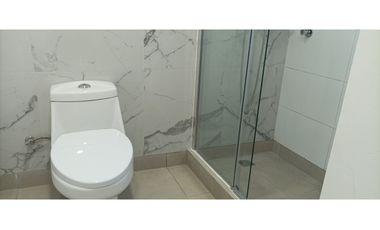 Excelente casa interior en arriendo