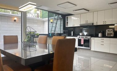 Casa en Venta en Lomas de Tecamachalco