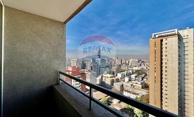 Vive en el corazón de Santiago calle Moneda