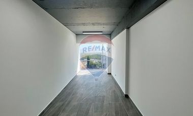 Oficina en Arriendo Chicureo