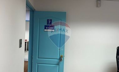 Centro Médico Funcionando en  San Miguel