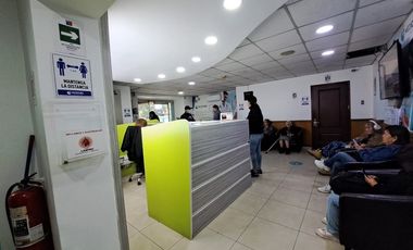 Centro Médico Funcionando en  San Miguel