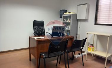 Centro Médico Funcionando en  San Miguel