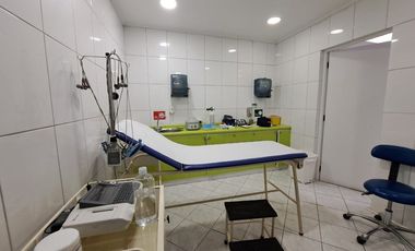 Centro Médico Funcionando en  San Miguel