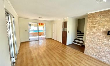 Casa en Arriendo en Avenida Troncal 7836.La Cruz