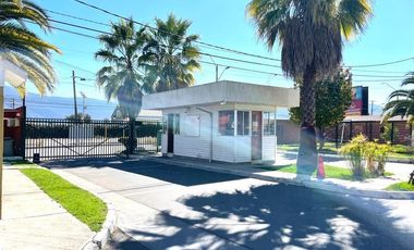 Casa en Arriendo en Avenida Troncal 7836.La Cruz
