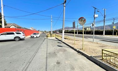 Casa en Arriendo en Avenida Troncal 7836.La Cruz
