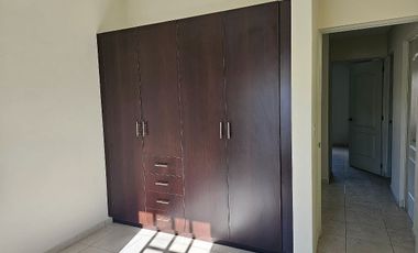 Casa en renta en santa fe juriquilla 3 Rec y estudio en Pb cerrado