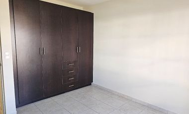 Casa en renta en santa fe juriquilla 3 Rec y estudio en Pb cerrado