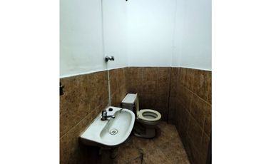 SE VENDE INMUEBLE CON LOCAL COMERCIAL Y DEPARTAMENTO EN TARAPOTO
