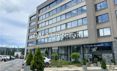 SE ARRIENDA OFICINA EN CAJICA SECTOR CALAHORRA