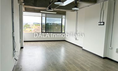SE ARRIENDA OFICINA EN CAJICA SECTOR CALAHORRA