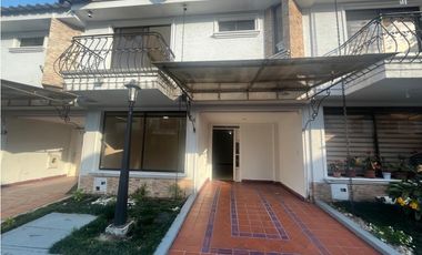SE ARRIENDA CASA DENTRO DE CONDOMINIO AL NORTE DE ARMENIA