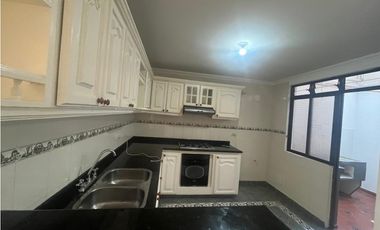 SE ARRIENDA CASA DENTRO DE CONDOMINIO AL NORTE DE ARMENIA
