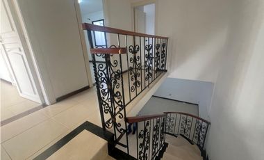 SE ARRIENDA CASA DENTRO DE CONDOMINIO AL NORTE DE ARMENIA