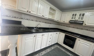 SE ARRIENDA CASA DENTRO DE CONDOMINIO AL NORTE DE ARMENIA
