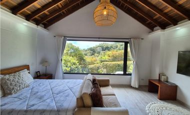 VENTA DE CASA CAMPESTRE EN ALTOS DEL ESCOBERO ENVIGADO