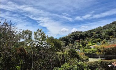 VENTA DE CASA CAMPESTRE EN ALTOS DEL ESCOBERO ENVIGADO
