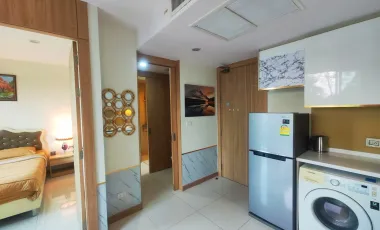 Luxury 1BR for Rent/Sale at The Riviera Wongamat  | Pool View