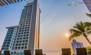 Luxury 1BR for Rent/Sale at The Riviera Wongamat  | Pool View