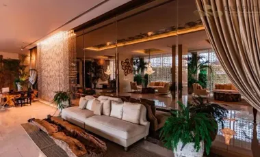 Luxury 1BR for Rent/Sale at The Riviera Wongamat  | Pool View