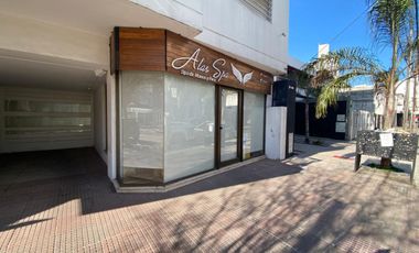 Local a la calle en Venta Ramos Mejia / La Matanza (B111 528)