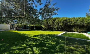 Venta Casa 4 AMB. 946 M2 Barrio Santa Catalina Villanueva Tigre