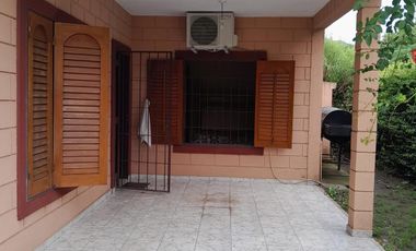 CASA EN ALQUILER PERMANENTE EN SAN ROQUE A 300 MTS DE RUTA E55