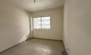Depto 1 dormitorio con balcón corrido al frente. Electrico