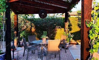 Casa estilo colonial en fraccionamiento ideal para el retiro