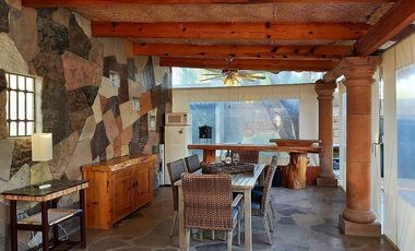 Casa estilo colonial en fraccionamiento ideal para el retiro