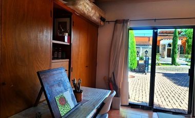 Casa estilo colonial en fraccionamiento ideal para el retiro